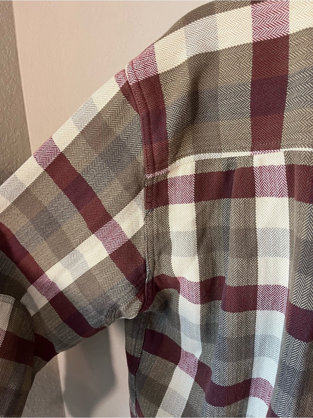 Woolrich Mens M Herringbone Plaid Flannel Shirt Burgundy Gray Heritage Outdoor - Picture 7 of 11